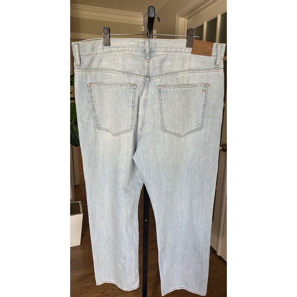 Madewell 90s Straight Crop Jeans Women's Size 33 Light Wash Distressed Denim - Picture 6 of 10